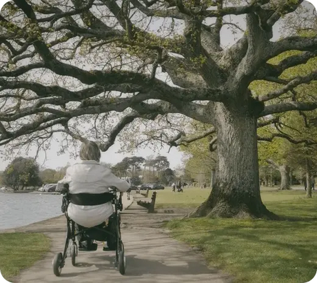 Mobility scooter vs Electric wheelchair - eezychair